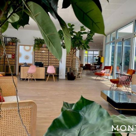 Residence Service Seniors Montana Angouleme Bagian luar foto
